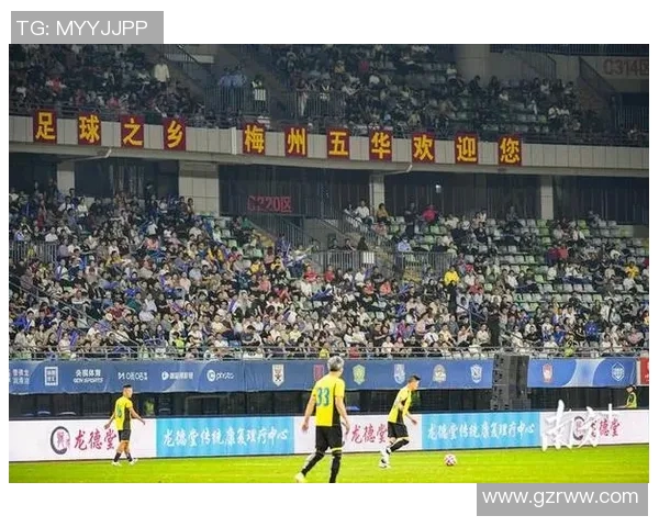 足球明星如何在赛场内外守护自己的粉丝安全与权益 足球明星如何在赛场内外守护自己的粉丝安全与权益