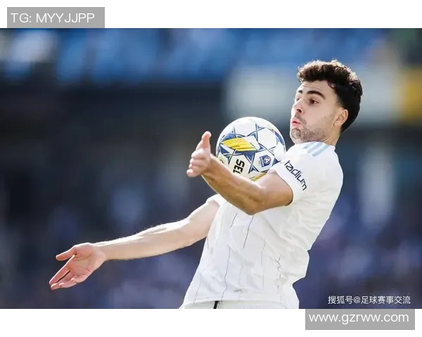 克里斯蒂足球明星的传奇之路与辉煌成就全景回顾